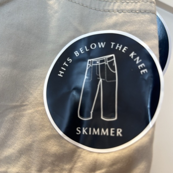 NWT Karen Scott khaki Tummy Control “Skimmer” Capris Size 12 w/ Matching Belt - Picture 4 of 8